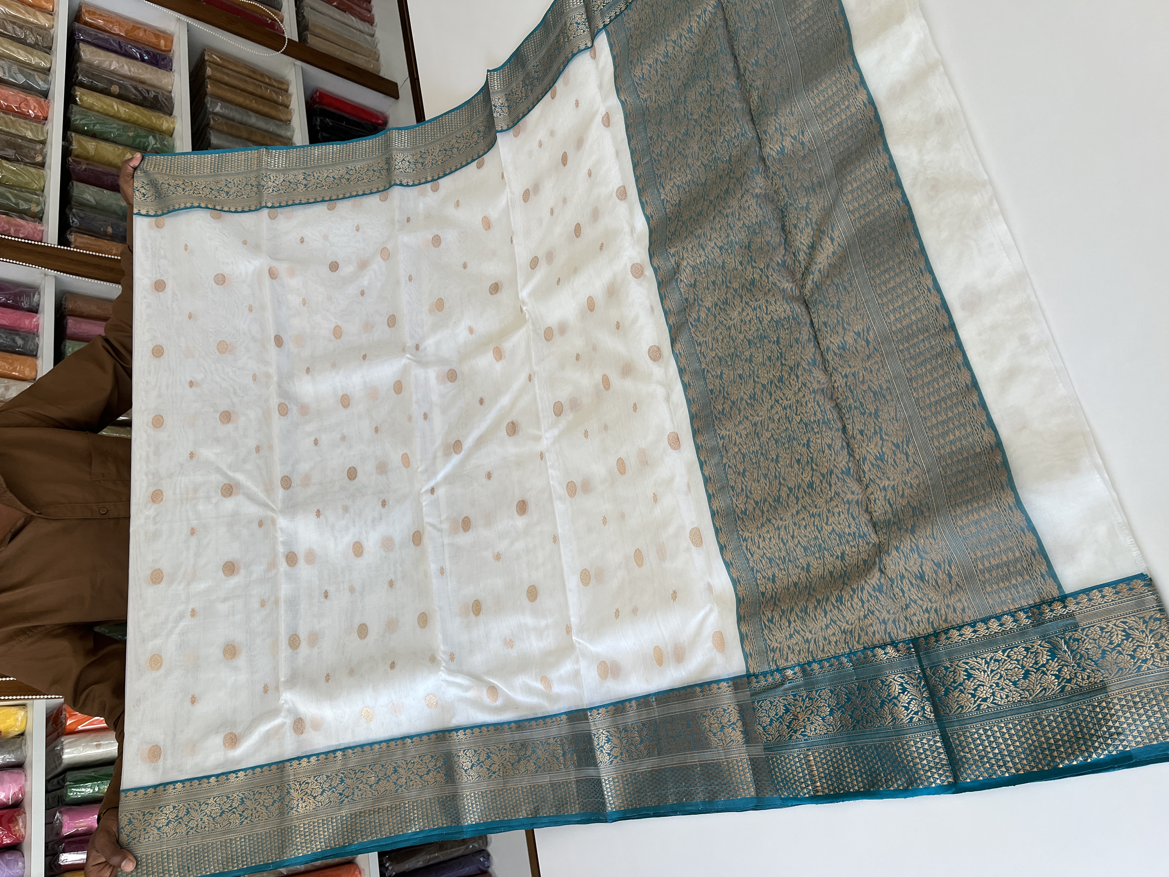 Chanderi Sarees — Design 58 - Motamal Handlooms, Chanderi