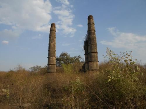 beauty of chanderi motamal handlooms